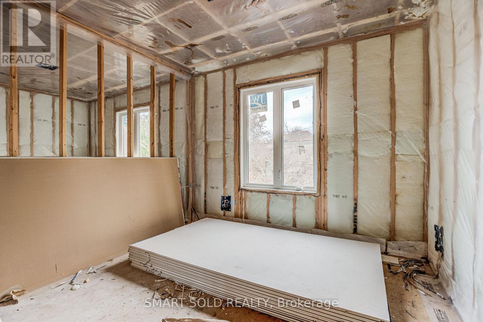 4 Forty Third Street, Toronto, Ontario  M8W 3P6 - Photo 23 - W12779546