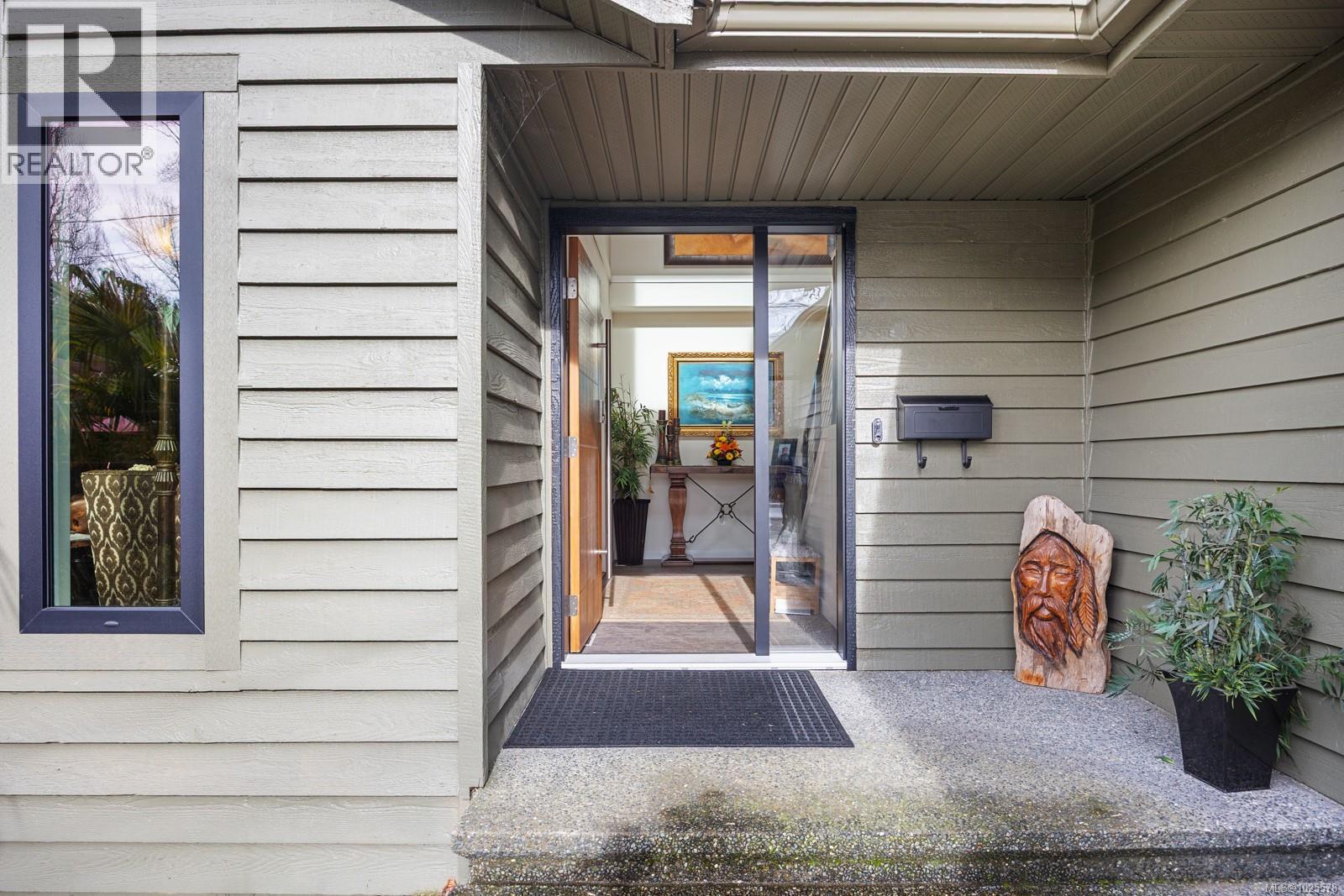 1544 Comox Ave, Comox, British Columbia  V9M 2S2 - Photo 15 - 1025578