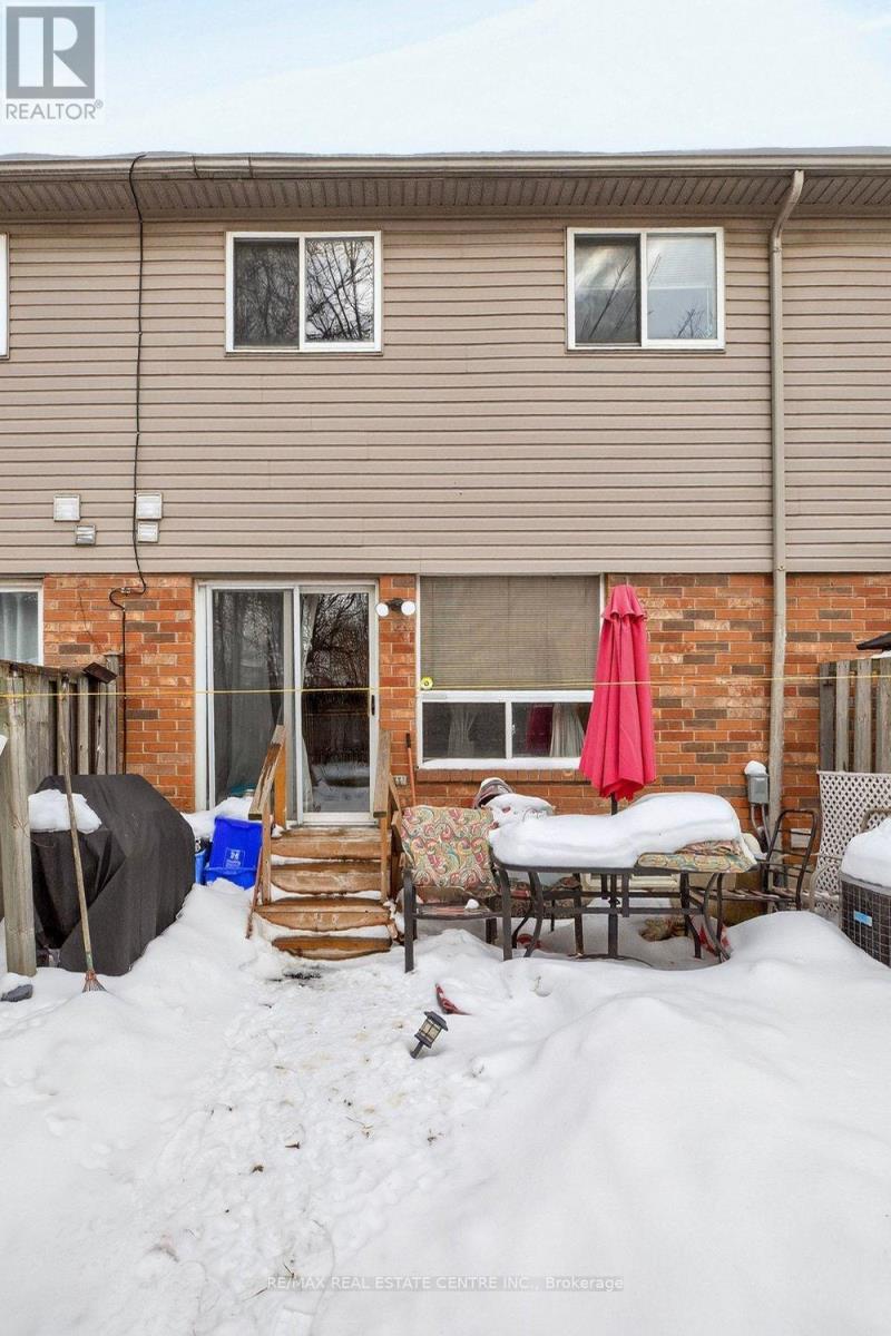 29 - 10 Cadham Boulevard, Hamilton, Ontario  L8W 3X6 - Photo 34 - X12779396