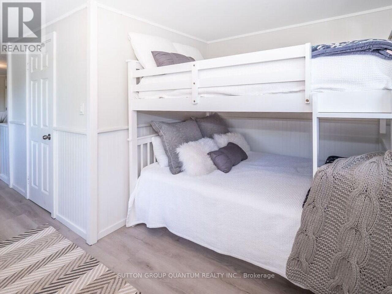 #8 - 1006 Youngs Road, Muskoka Lakes (Medora), Ontario  P0B 1J0 - Photo 8 - X12779518