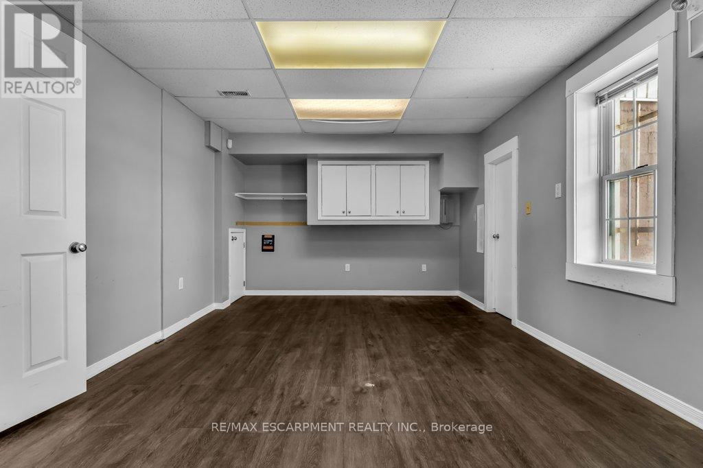 91 Pelham Road, St. Catharines, Ontario  L2S 1S5 - Photo 13 - X12779552