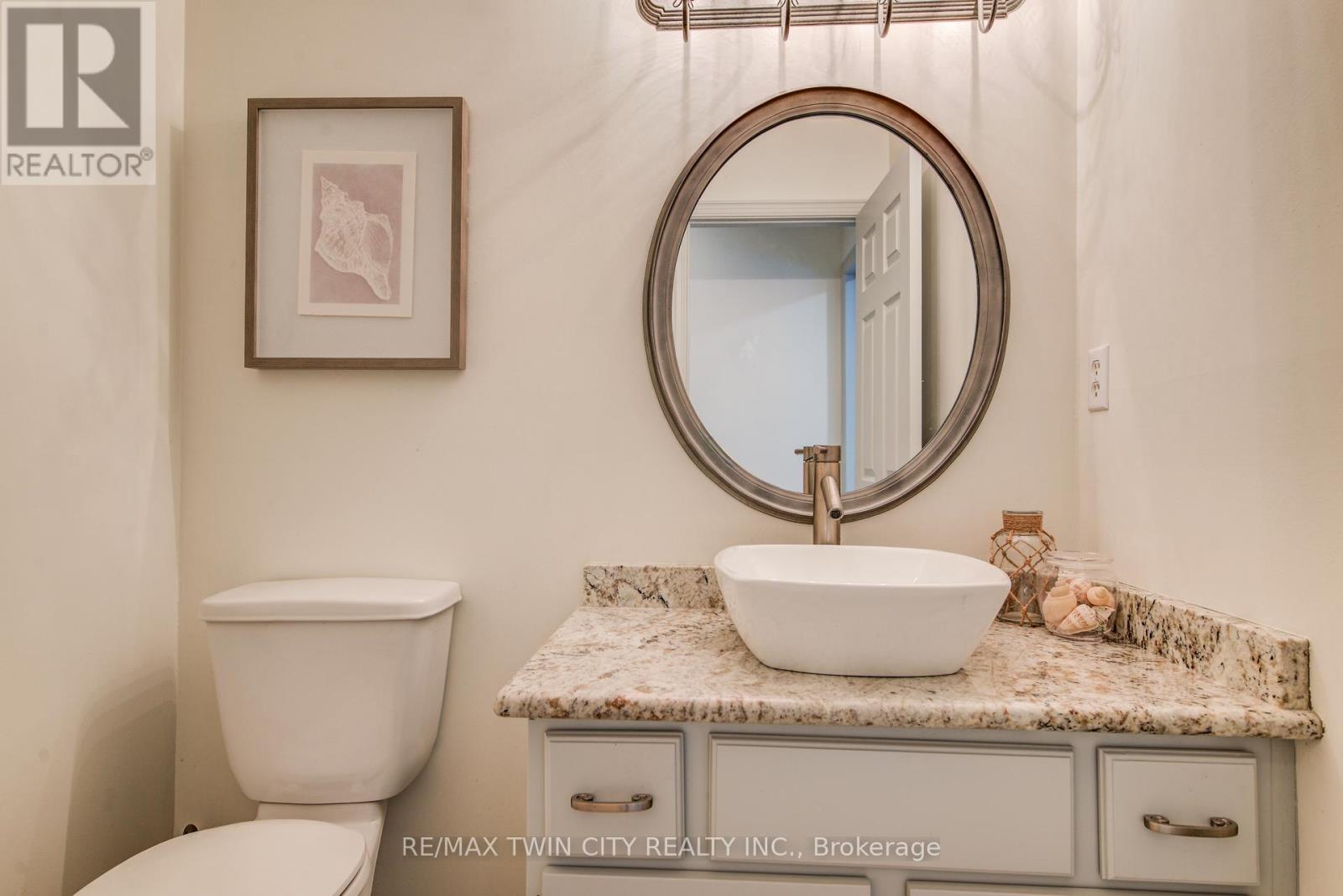 454 Kingsford Place, Waterloo, Ontario  N2T 1K9 - Photo 23 - X12779588