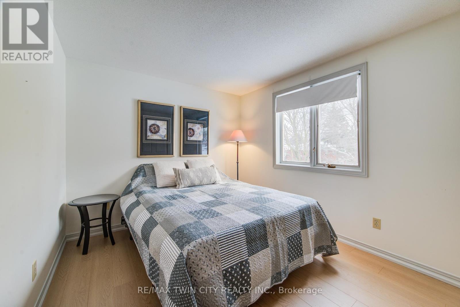 454 Kingsford Place, Waterloo, Ontario  N2T 1K9 - Photo 24 - X12779588