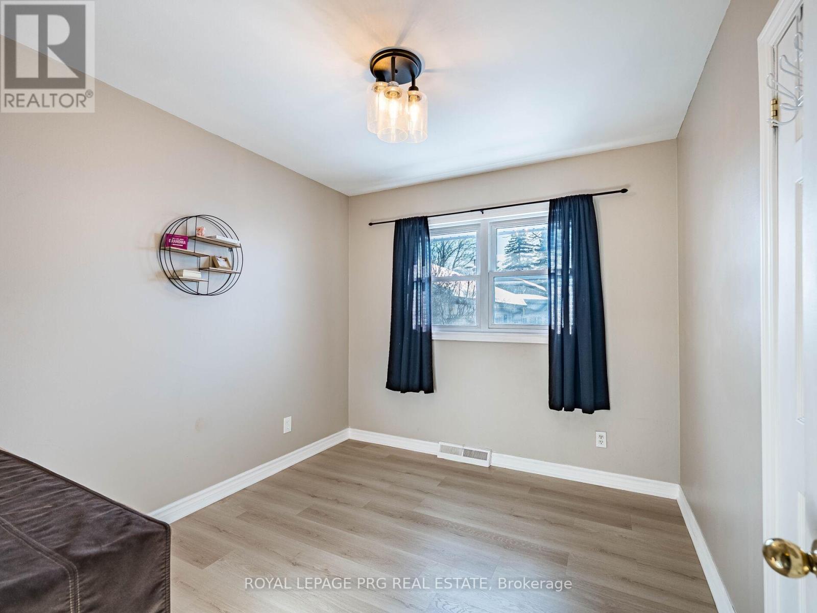 306 Helena Street, Haldimand, Ontario  N1A 2S8 - Photo 21 - X12779596