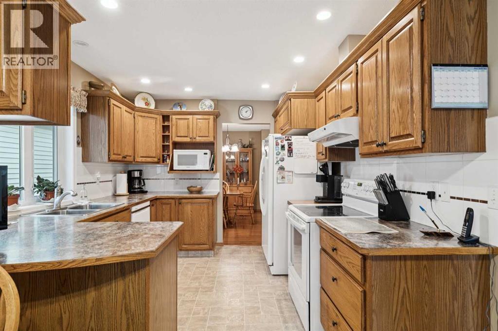 1025 Shawnee Road Sw, Calgary, Alberta  T2Y 1W7 - Photo 11 - A2284518