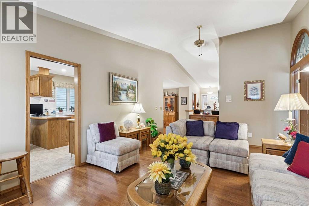 1025 Shawnee Road Sw, Calgary, Alberta  T2Y 1W7 - Photo 8 - A2284518