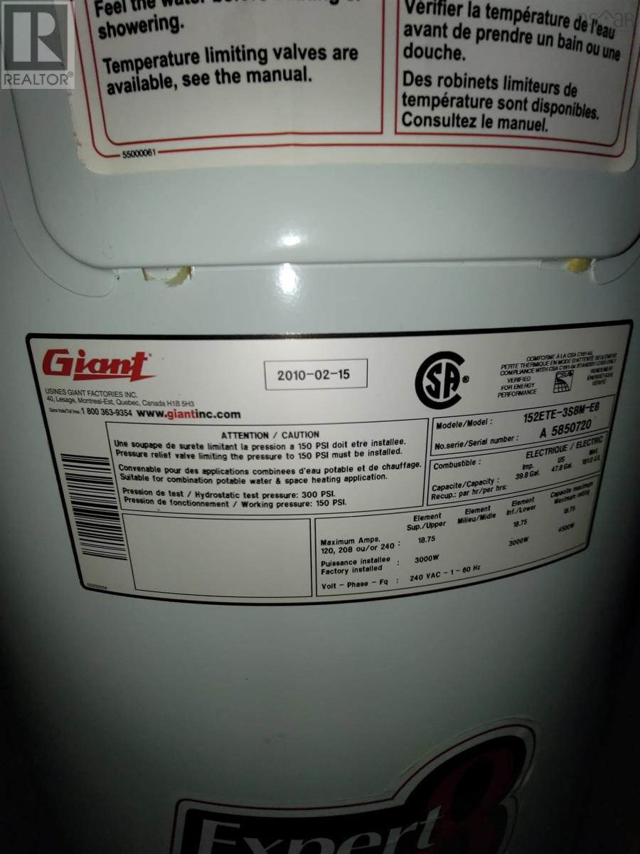 21 Sydney Street, Glace Bay, Nova Scotia  B1A 5J6 - Photo 19 - 202602587