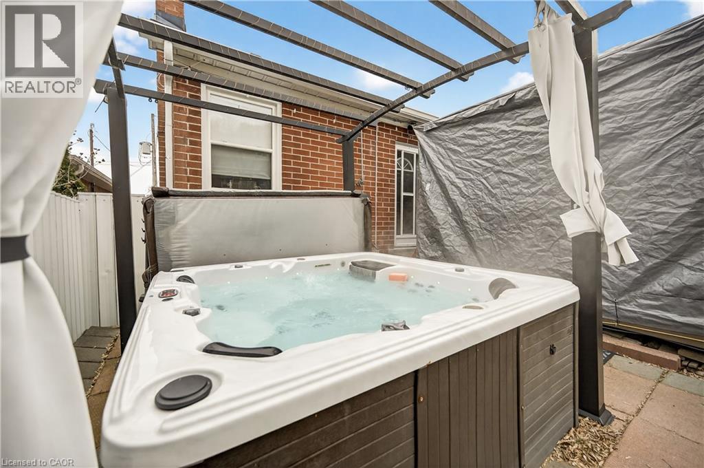 100 Ferndale Avenue, Hamilton, Ontario  L8K 4L6 - Photo 46 - 40798287