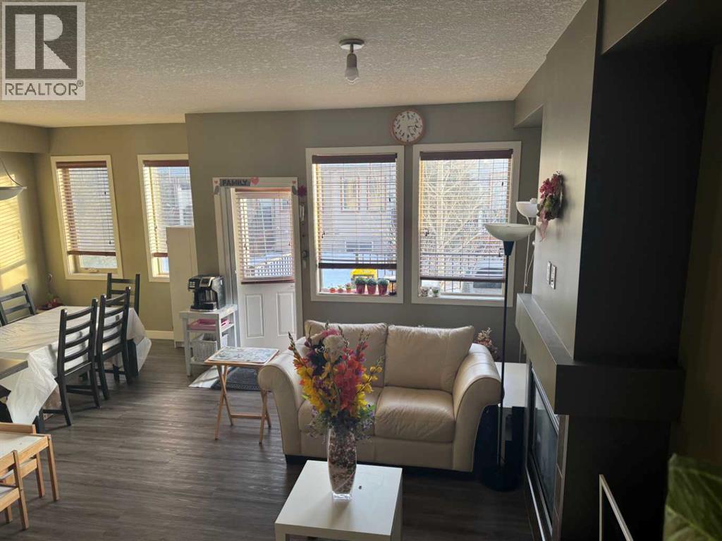 311, 413 River Avenue, Cochrane, Alberta  T4C 0P2 - Photo 6 - A2282389