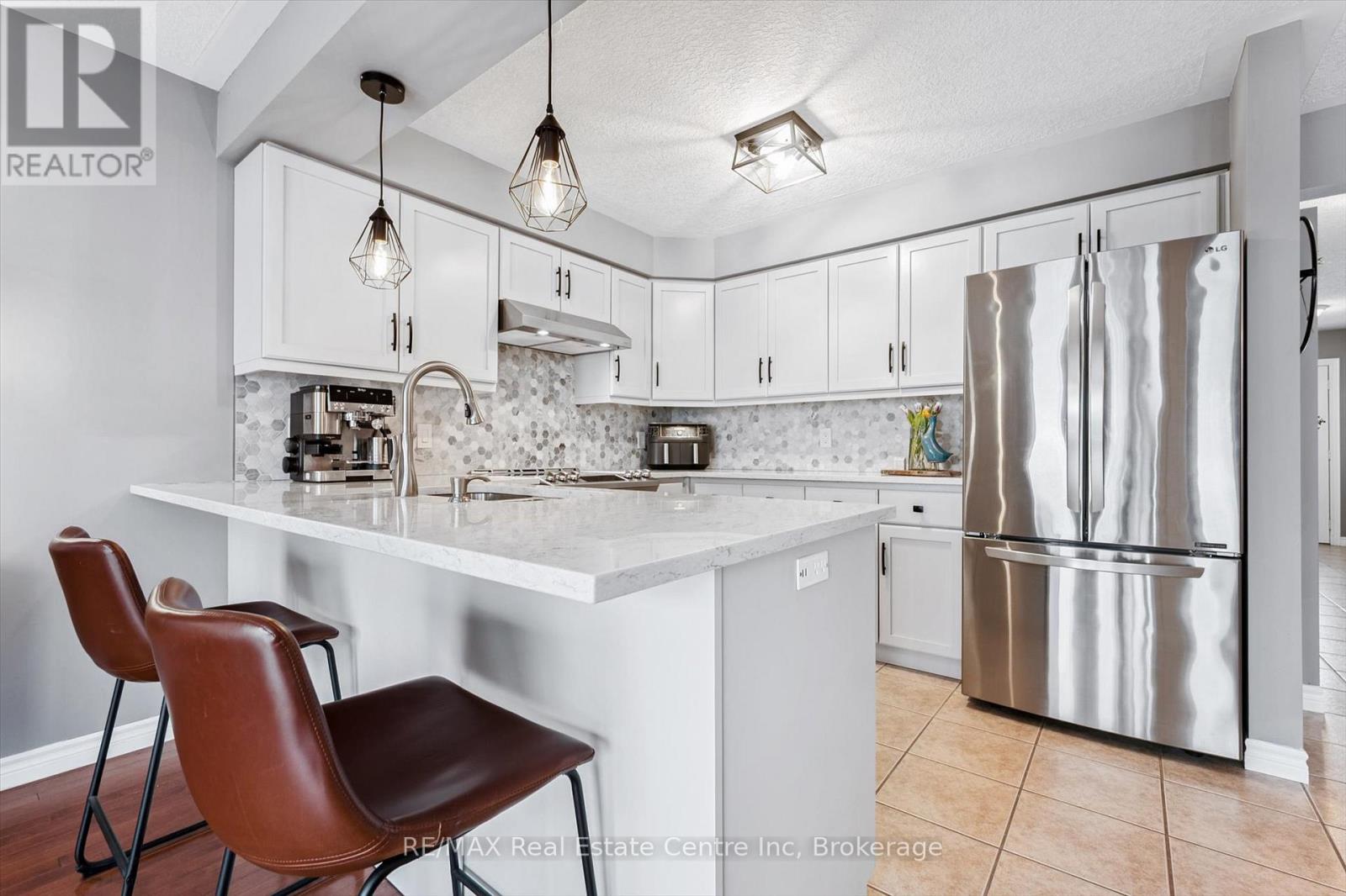 18 Truesdale Crescent, Guelph, Ontario  N1G 5H4 - Photo 12 - X12779658