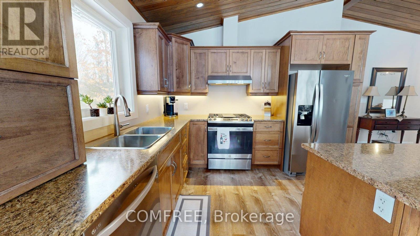 939 Burnstown Road, Mcnab/braeside, Ontario  K0A 3L0 - Photo 7 - X12779668