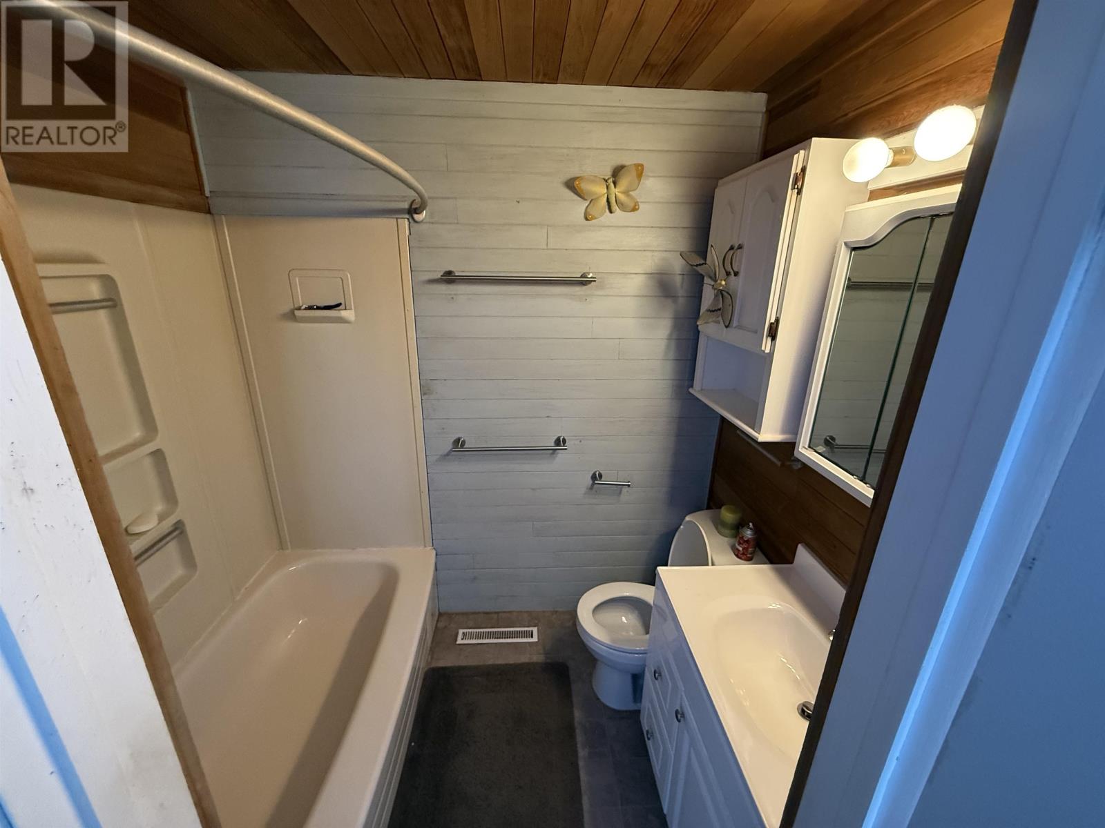 210 Parkdale Rd, Dryden, Ontario  P8N 1S7 - Photo 20 - TB2600164