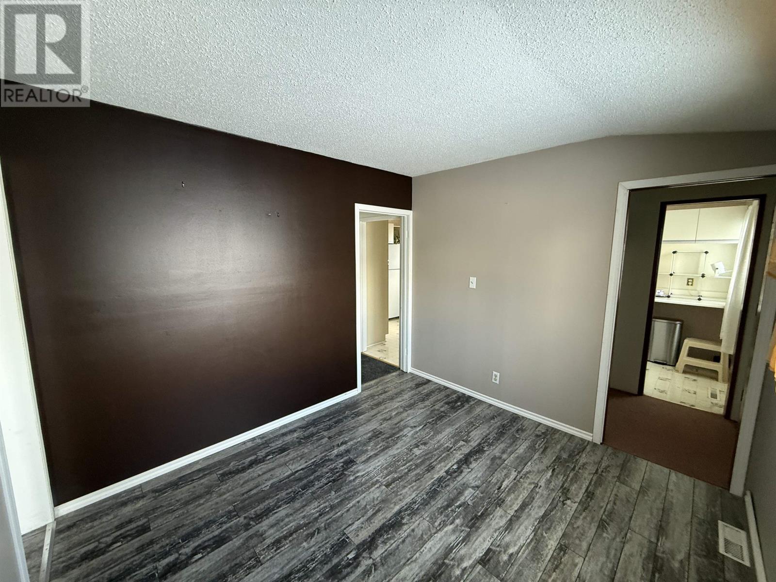 210 Parkdale Rd, Dryden, Ontario  P8N 1S7 - Photo 10 - TB2600164