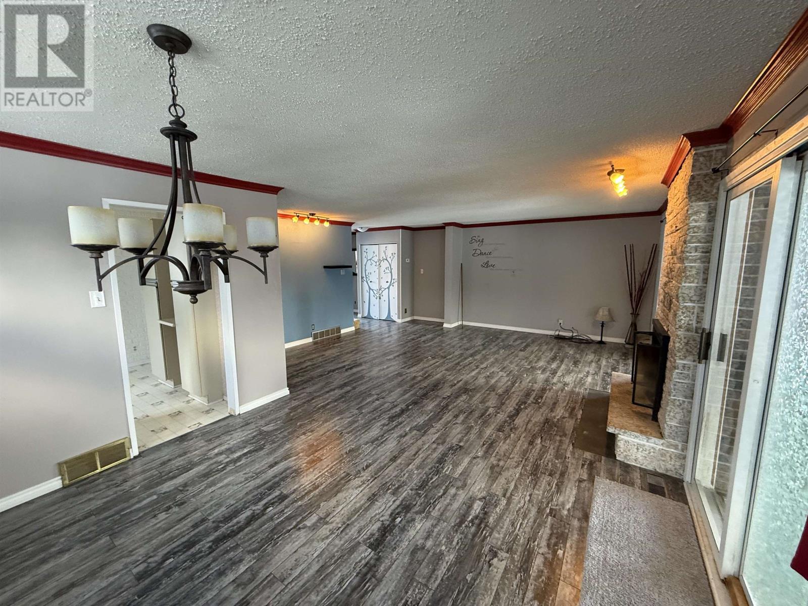 210 Parkdale Rd, Dryden, Ontario  P8N 1S7 - Photo 5 - TB2600164