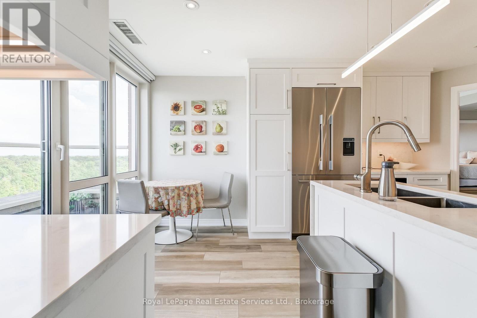 Ph1 - 60 Old Mill Road, Oakville, Ontario  L6J 7V9 - Photo 23 - W12779720