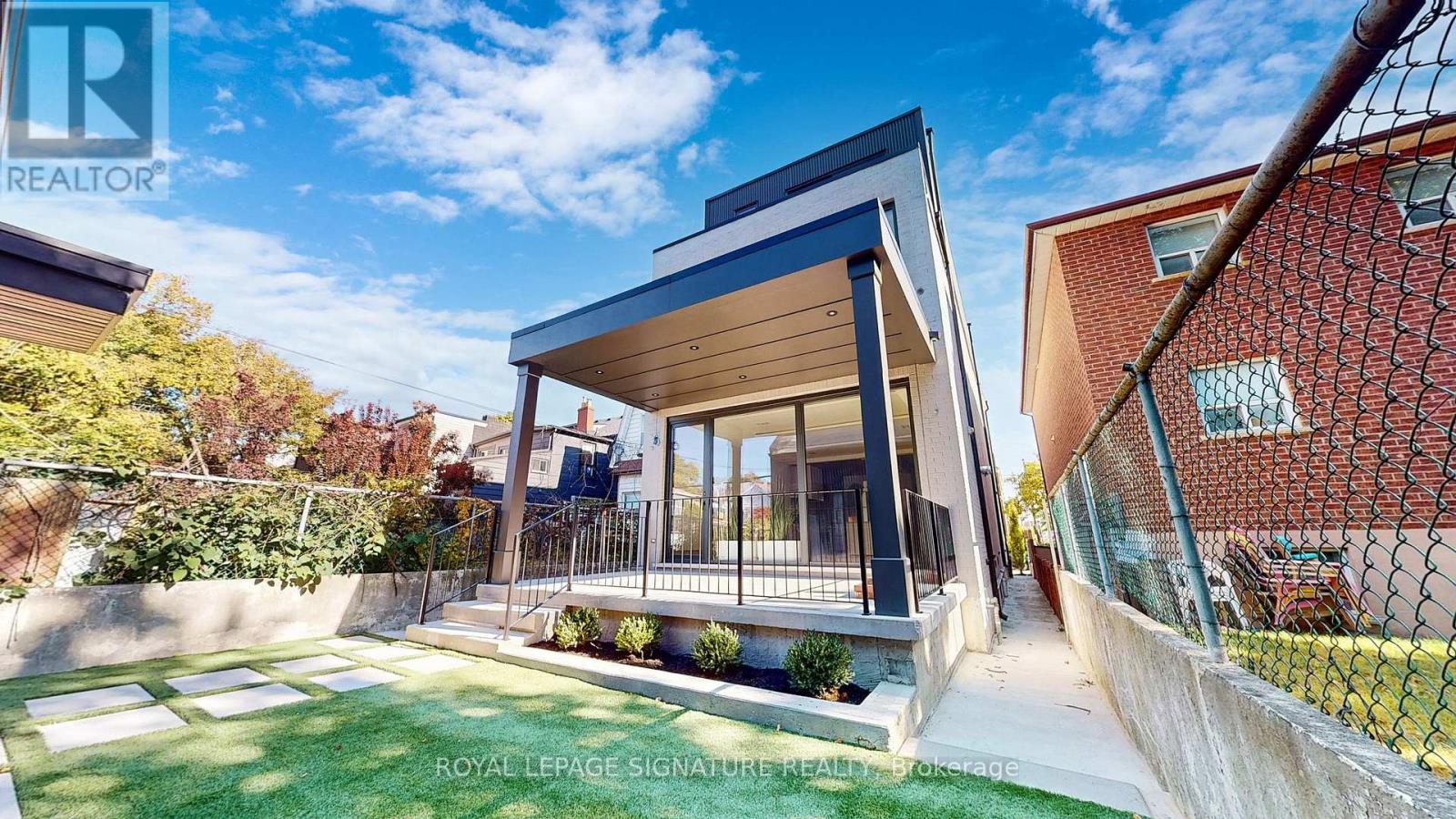 Main - 82 Gough Avenue, Toronto, Ontario  M4K 3N8 - Photo 29 - E12767968