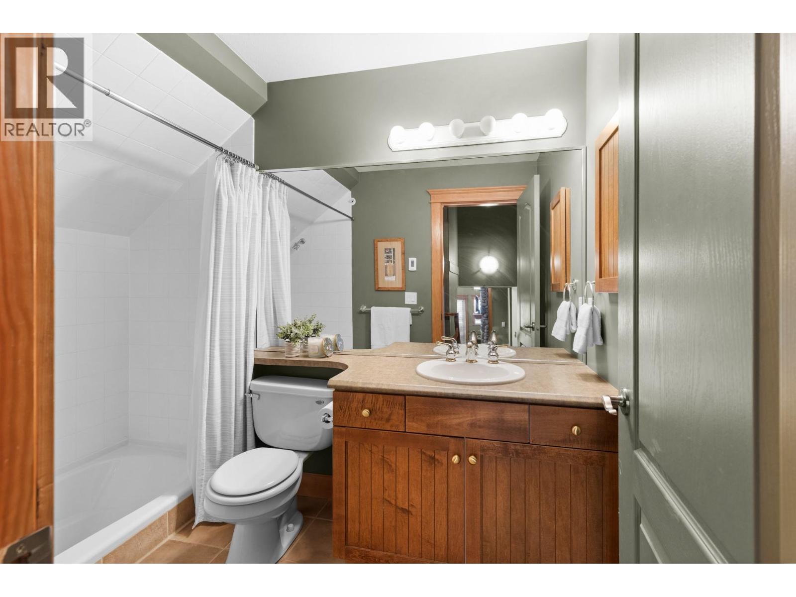 7640 Porcupine Road Unit# 33, Big White, British Columbia  V1P 1T4 - Photo 10 - 10375528