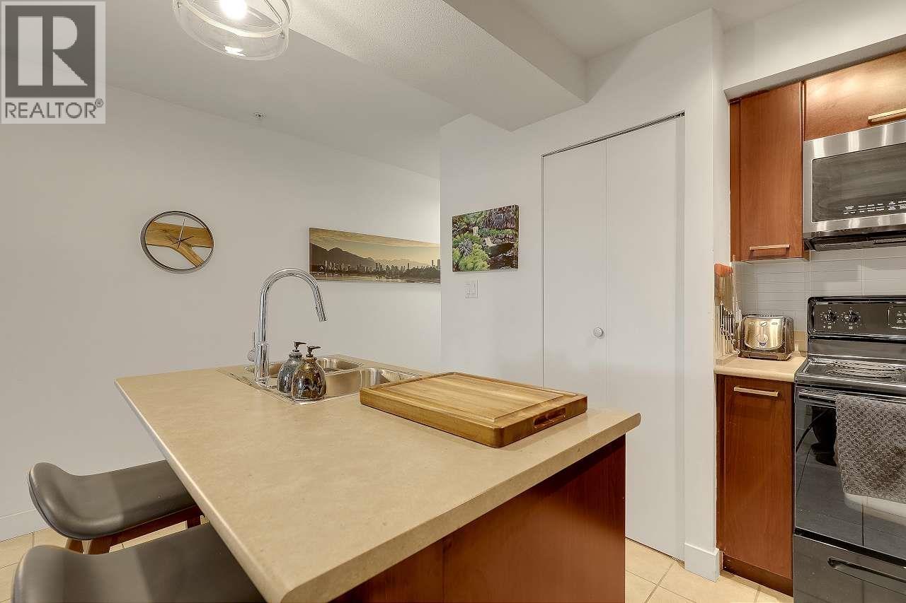 303 2525 Blenheim Street, Vancouver, British Columbia  V6K 4W6 - Photo 14 - R3088781