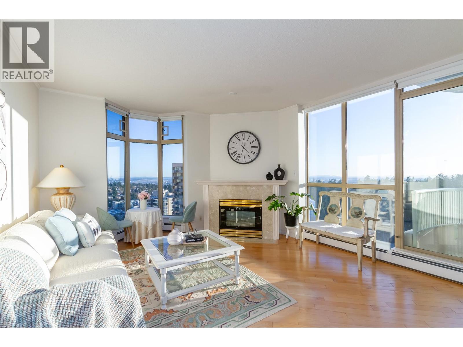 2302 6188 Patterson Avenue, Burnaby, British Columbia  V5H 2N1 - Photo 3 - R3088890