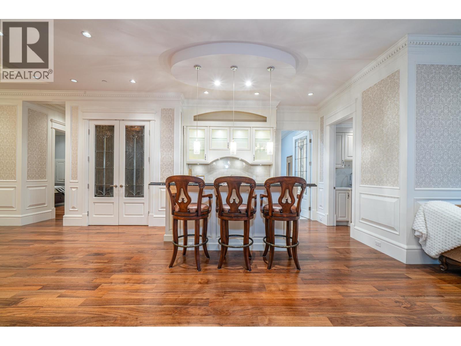 Listing Picture 15 of 20 : 6708 YEW STREET, Vancouver / 溫哥華 - 魯藝地產 Yvonne Lu Group - MLS Medallion Club Member