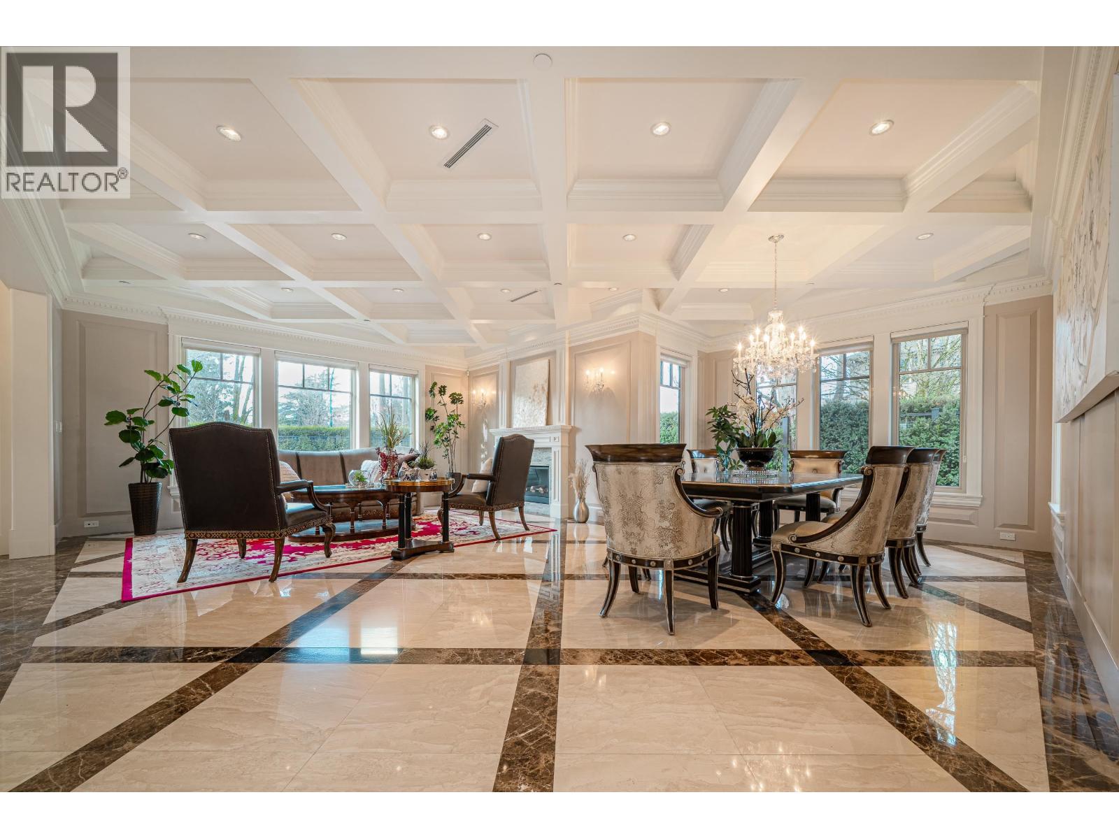 Listing Picture 3 of 20 : 6708 YEW STREET, Vancouver / 溫哥華 - 魯藝地產 Yvonne Lu Group - MLS Medallion Club Member