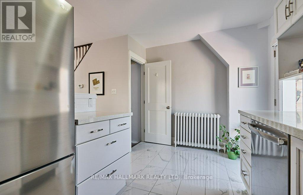 10 Elm Road, Toronto, Ontario  M5M 3T2 - Photo 13 - C12779634