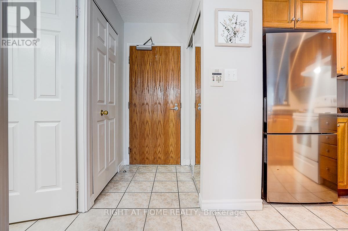 301 - 7 Lorraine Drive, Toronto, Ontario  M2N 7H2 - Photo 15 - C12779680