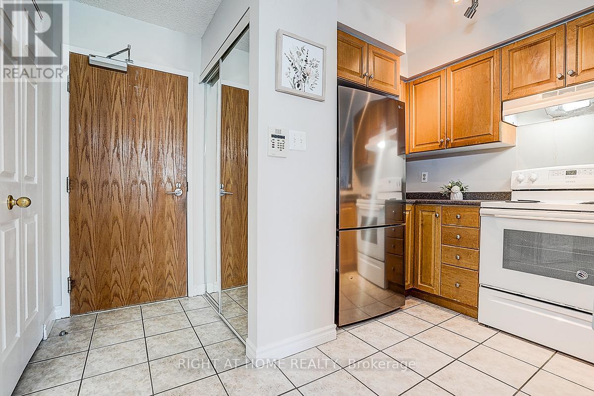 301 - 7 Lorraine Drive, Toronto, Ontario  M2N 7H2 - Photo 16 - C12779680