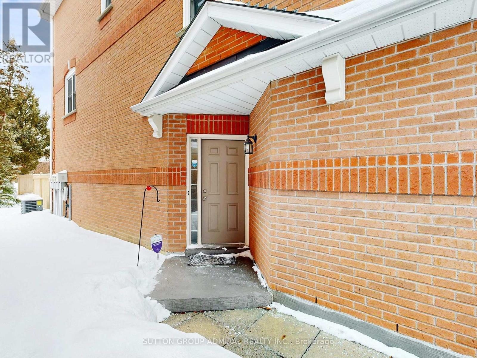 105 - 105 Leah Crescent, Vaughan, Ontario  L4J 8C4 - Photo 2 - N12779618