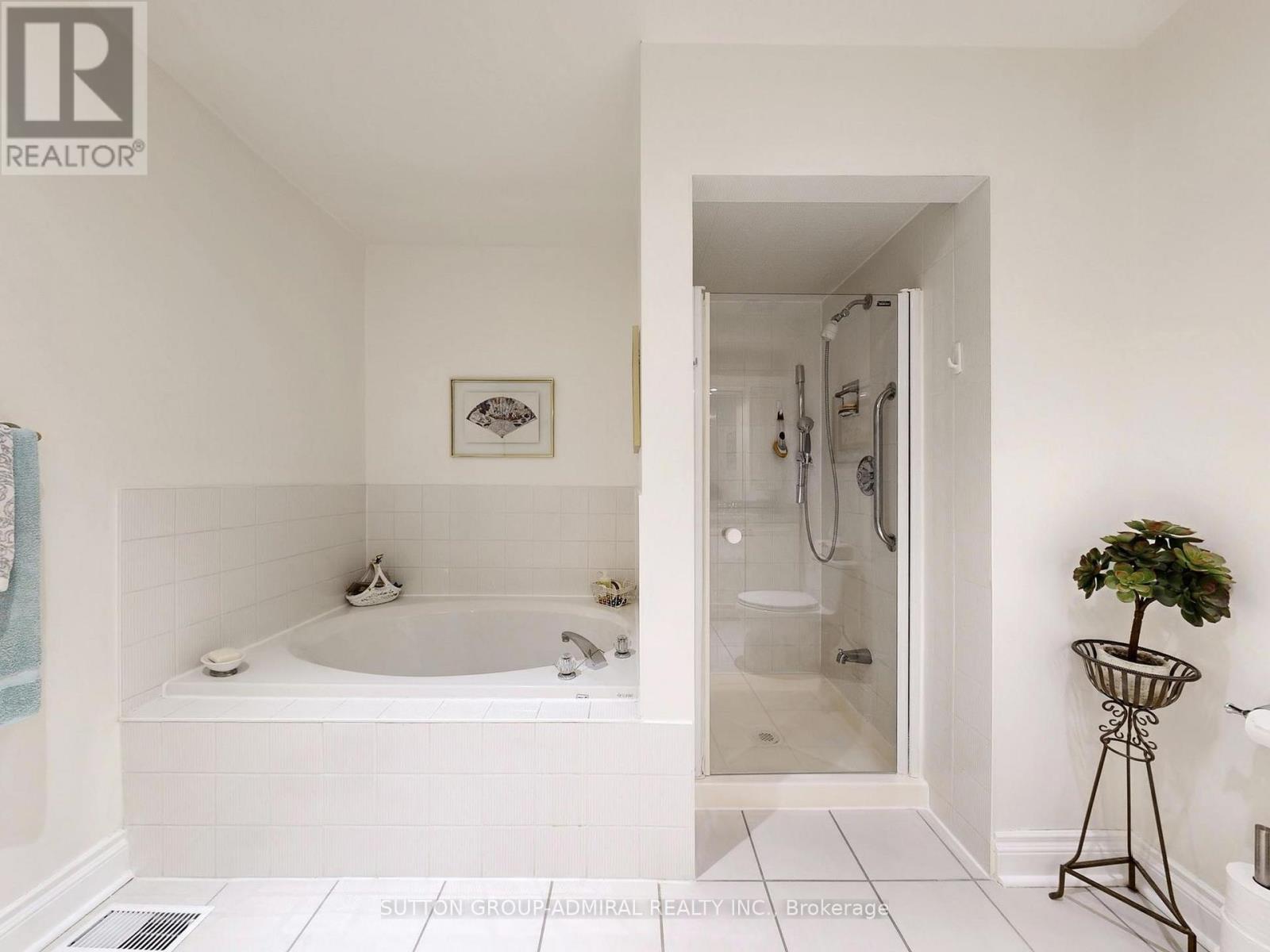 105 - 105 Leah Crescent, Vaughan, Ontario  L4J 8C4 - Photo 27 - N12779618