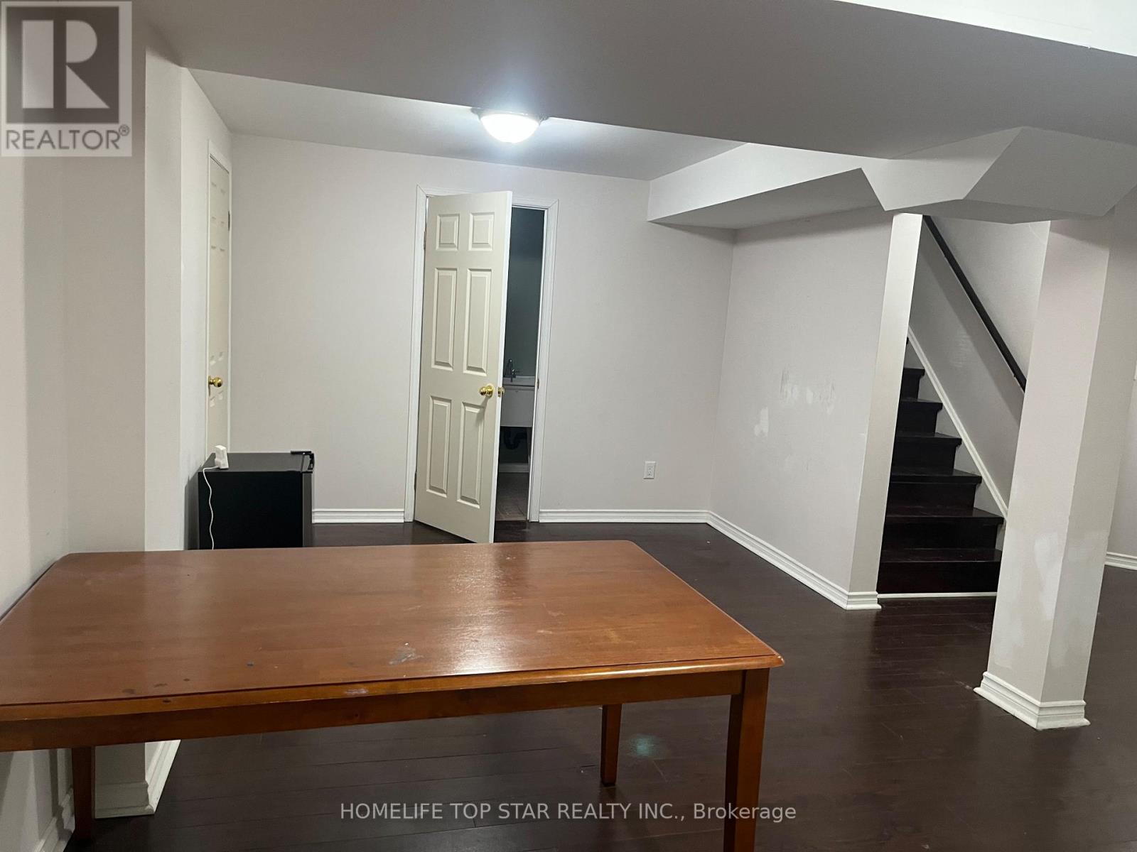 6 Maybole Road, Markham, Ontario  L6E 1Y7 - Photo 12 - N12779636