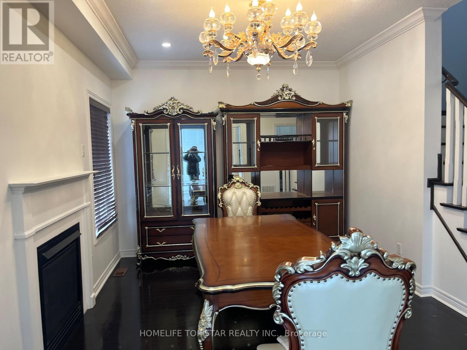 6 Maybole Road, Markham, Ontario  L6E 1Y7 - Photo 2 - N12779636