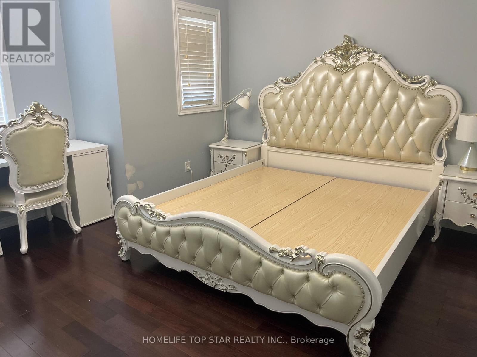 6 Maybole Road, Markham, Ontario  L6E 1Y7 - Photo 4 - N12779636