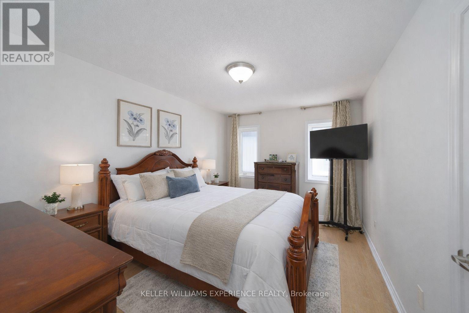 55 Elphick Street, Essa (Angus), Ontario  L0M 1B6 - Photo 9 - N12779698