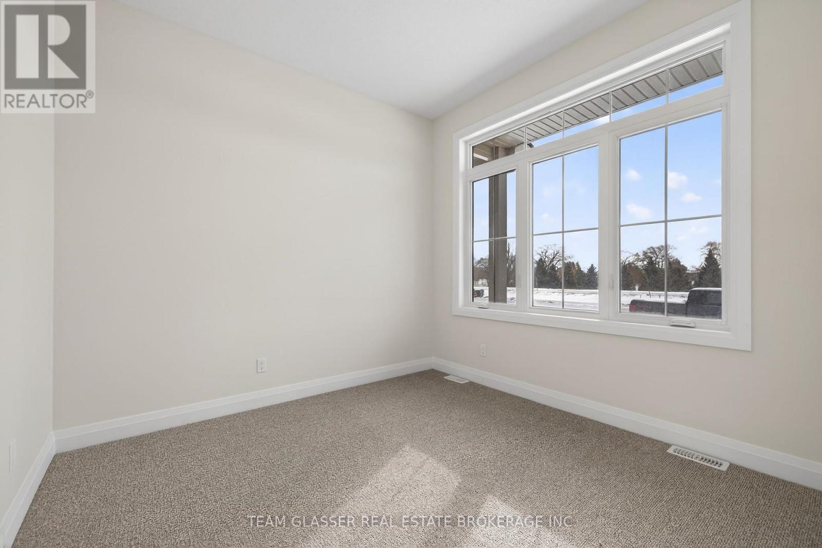 22 Dearing Drive, South Huron, Ontario  N0M 1T0 - Photo 11 - X12725926