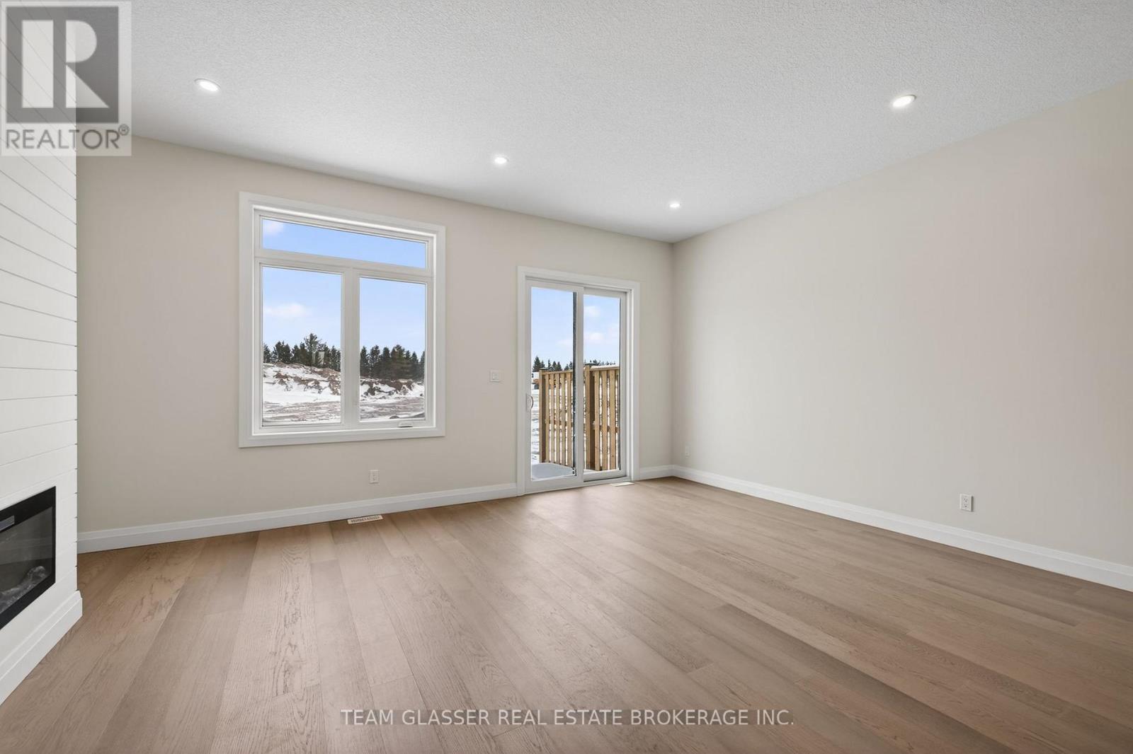 22 Dearing Drive, South Huron, Ontario  N0M 1T0 - Photo 19 - X12725926