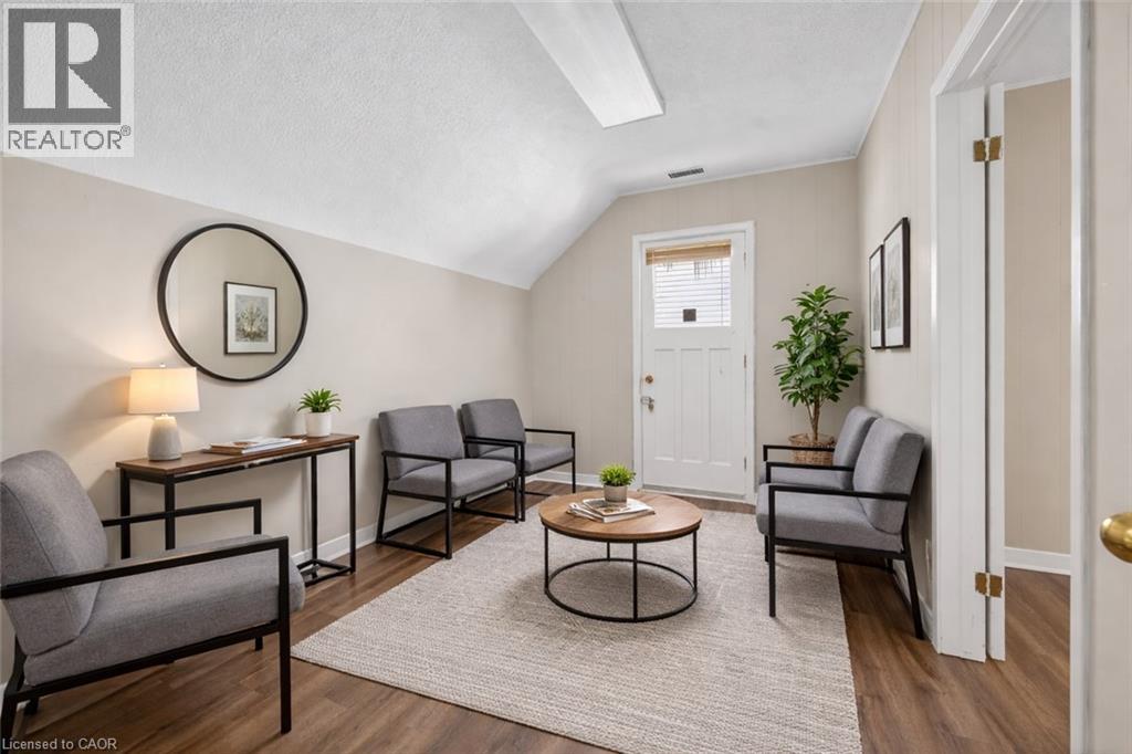 48 Carlisle Street, St. Catharines, Ontario  L2R 4H4 - Photo 11 - 40804402