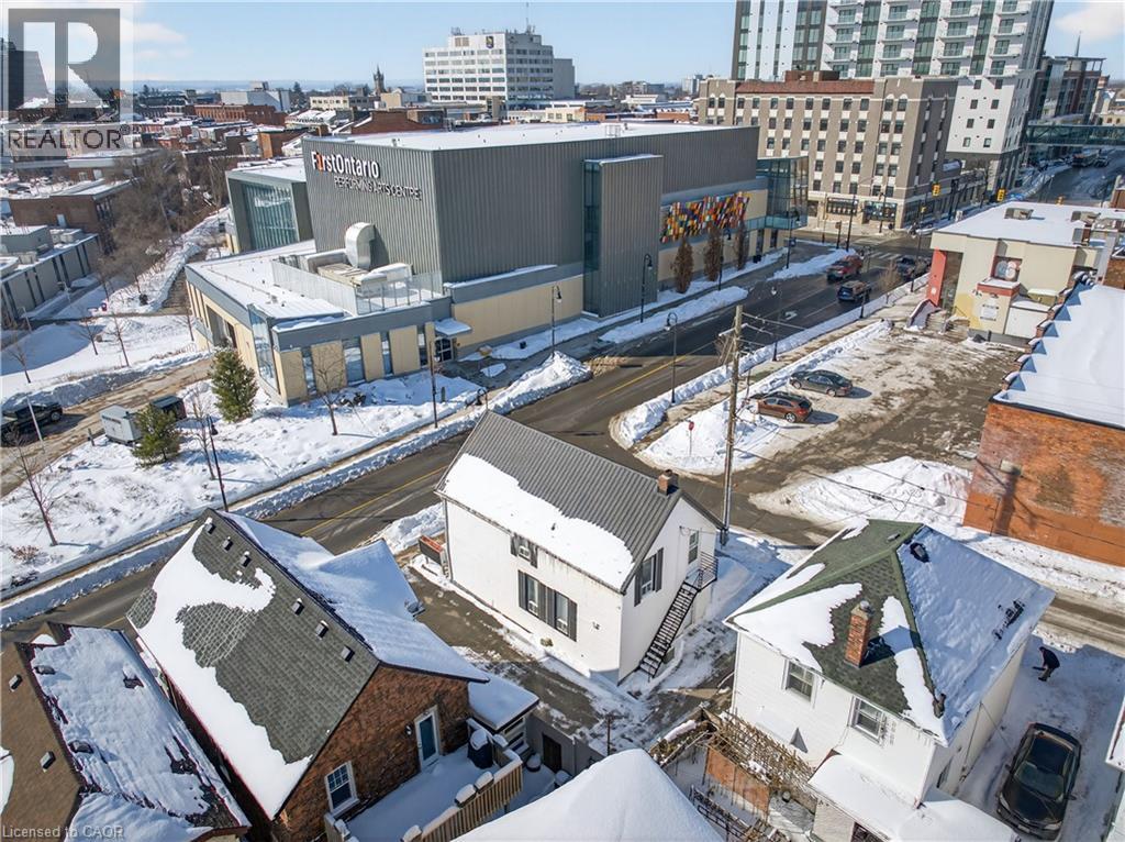 48 Carlisle Street, St. Catharines, Ontario  L2R 4H4 - Photo 2 - 40804402