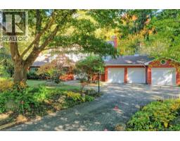 1296 CUMNOCK Crescent, Oakville, Ontario