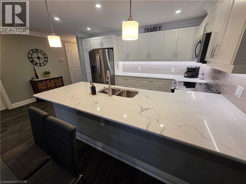 52 Gates Lane, Hamilton, Ontario  L9B 1T8 - Photo 5 - 40803183