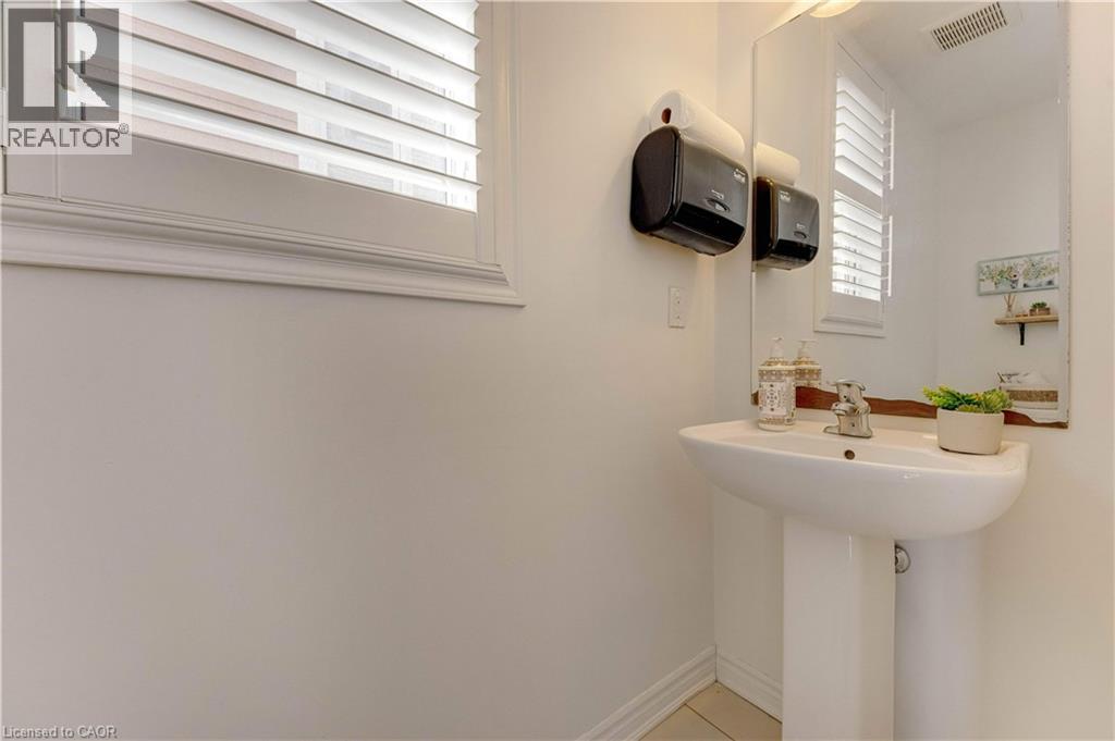 342 Seabrook Drive, Kitchener, Ontario  N2R 0L8 - Photo 17 - 40802089