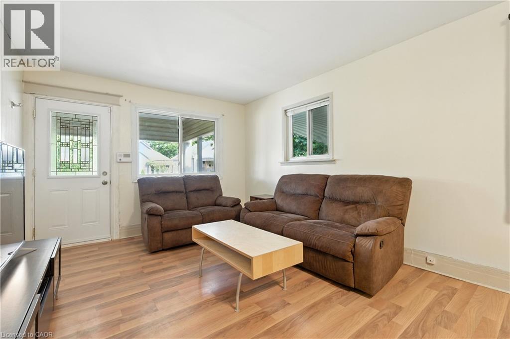 1 Berryman Avenue, St. Catharines, Ontario  L2R 3W8 - Photo 6 - 40765502