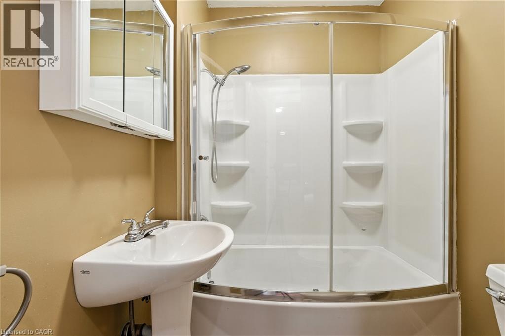 1 Berryman Avenue, St. Catharines, Ontario  L2R 3W8 - Photo 17 - 40765502