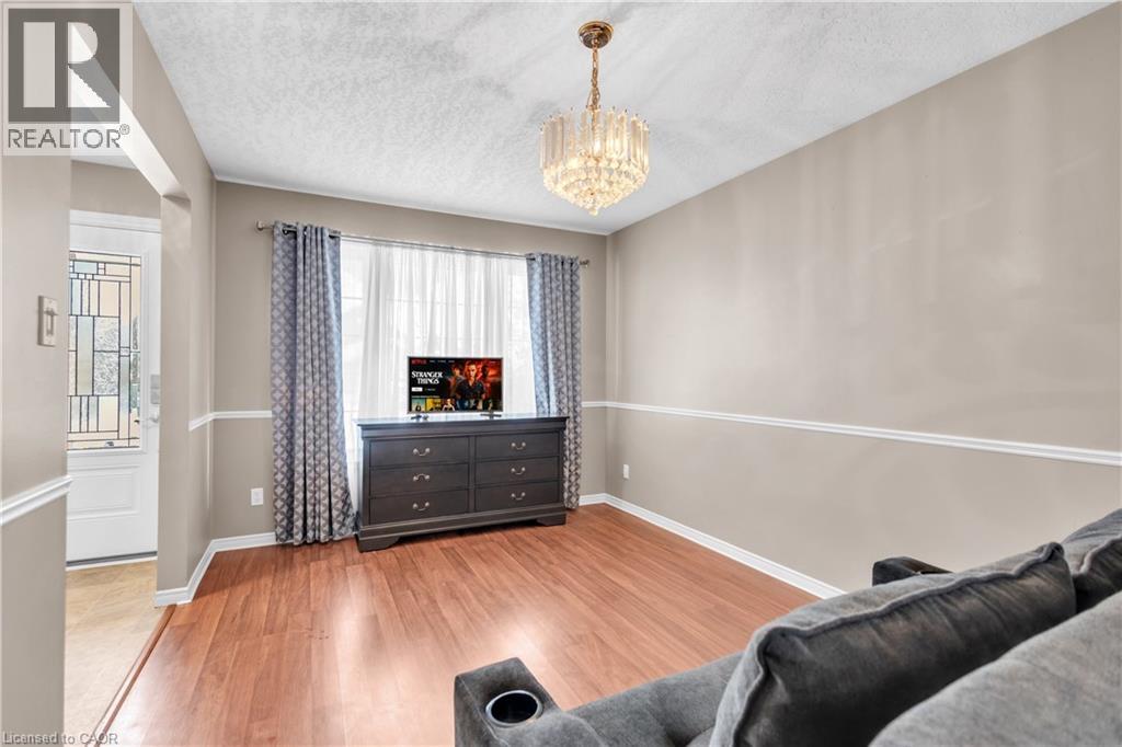 28 Ridgeway Crescent, Kitchener, Ontario  N2E 3M3 - Photo 5 - 40796739