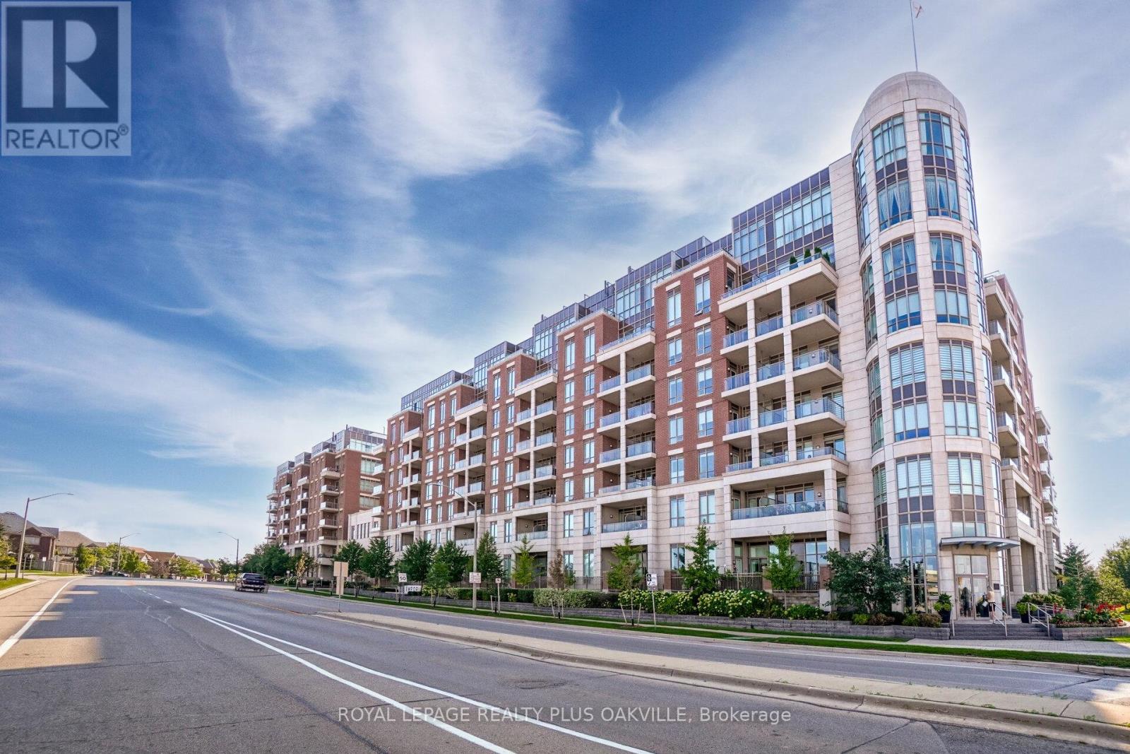 607 - 2470 PRINCE MICHAEL DRIVE, Oakville, Ontario