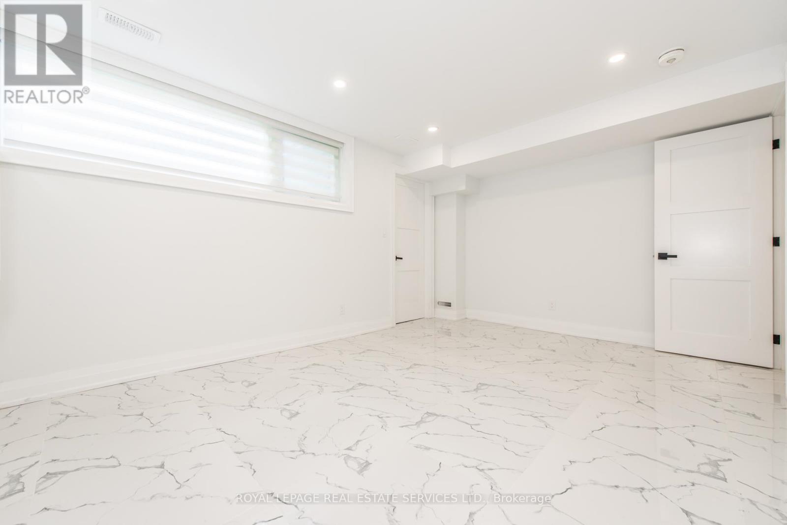 1204 Argreen Road, Mississauga, Ontario  L5G 3J3 - Photo 37 - W12779678