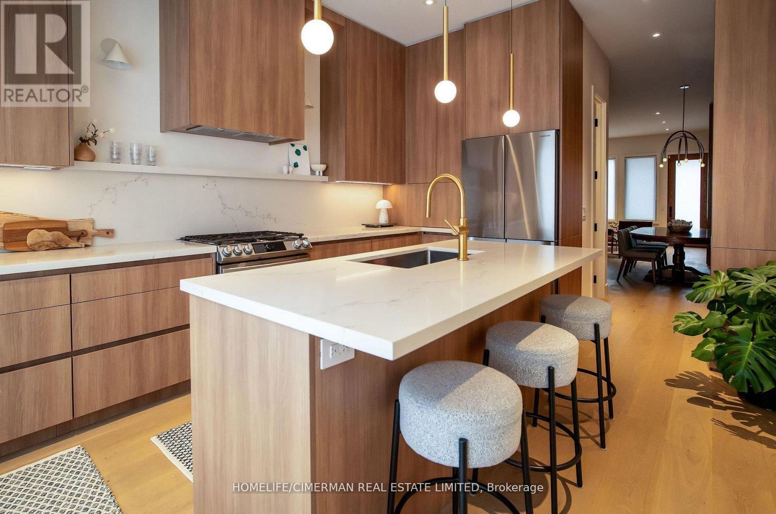 577 Concord Avenue, Toronto, Ontario  M6H 2R2 - Photo 10 - W12779684