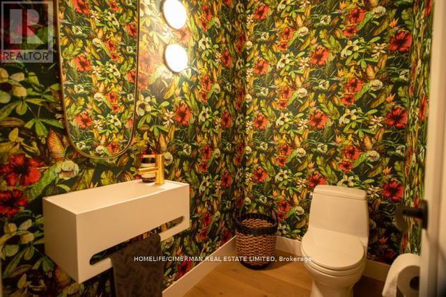 577 Concord Avenue, Toronto, Ontario  M6H 2R2 - Photo 7 - W12779684