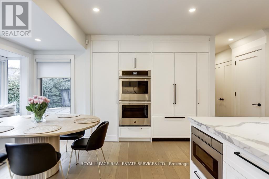 8 Birchcroft Road, Toronto, Ontario  M9A 2L2 - Photo 10 - W12779686