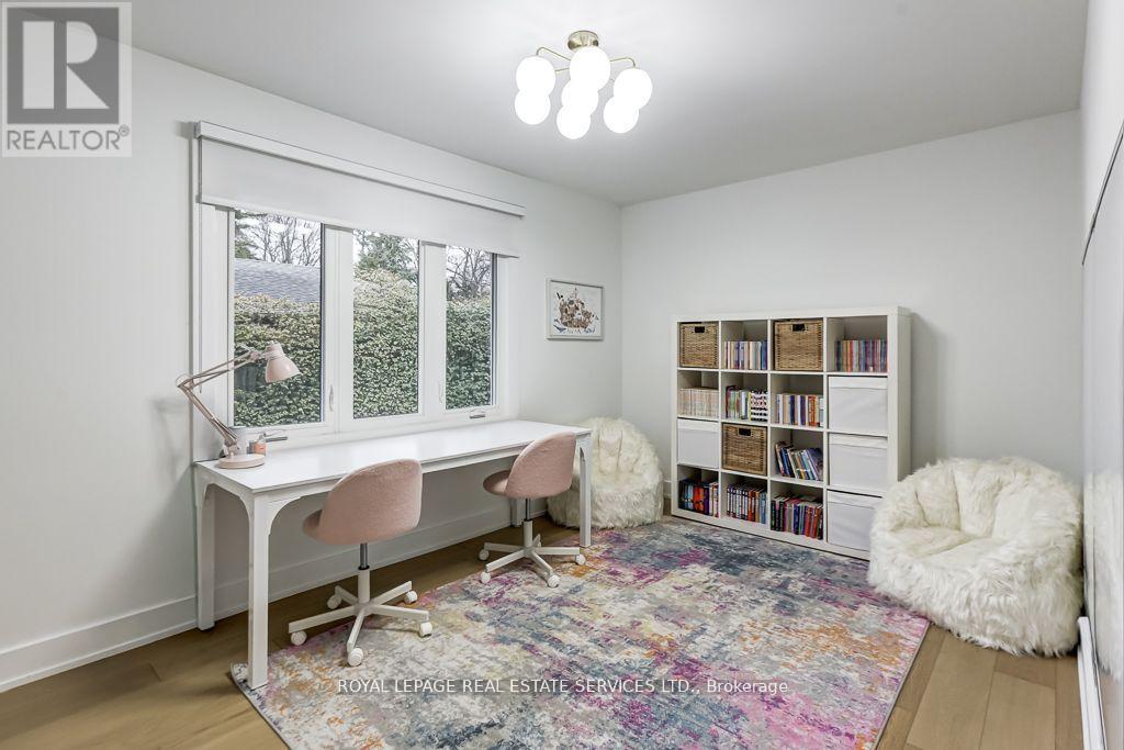 8 Birchcroft Road, Toronto, Ontario  M9A 2L2 - Photo 25 - W12779686